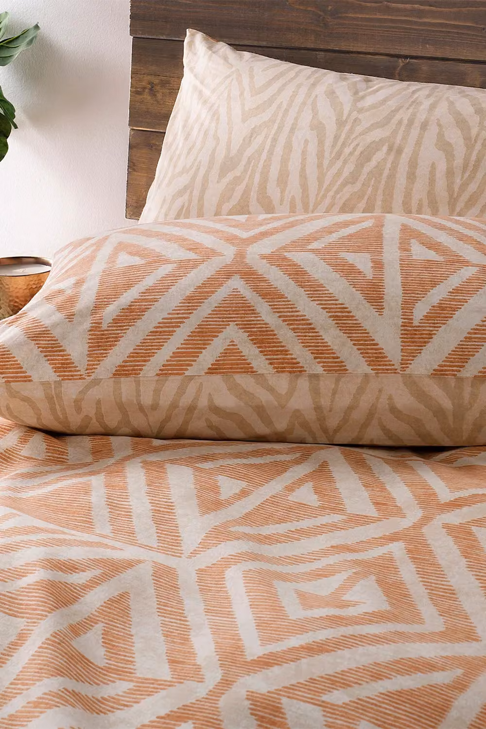 Furn Tanza Global Geometric Reversible Duvet Cover Set in Orange, 180 x 200 cm – 2
