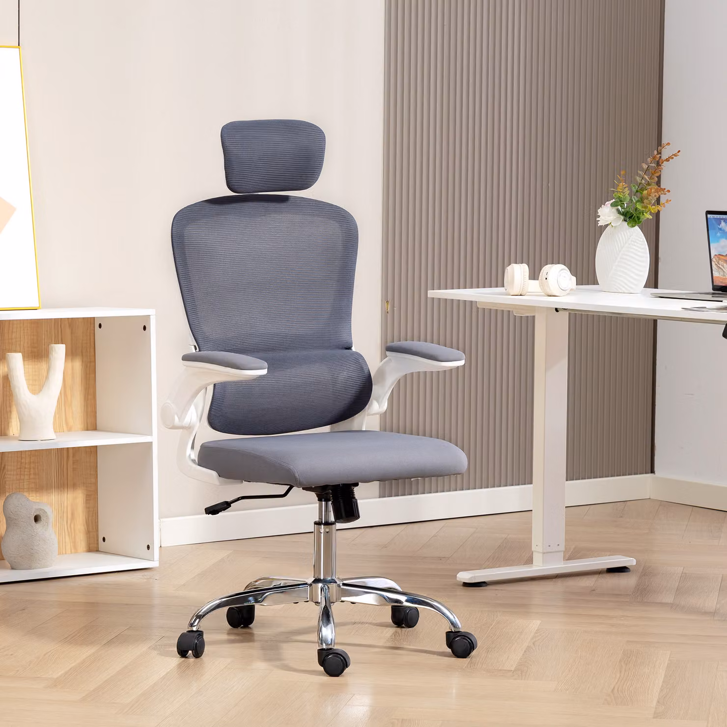 HOMCOM Modern Grey Mesh Back Task Chair with Headrest, Armrests and Lumbar Support, W/D/H: 60 x 43 x 120 cm – 2