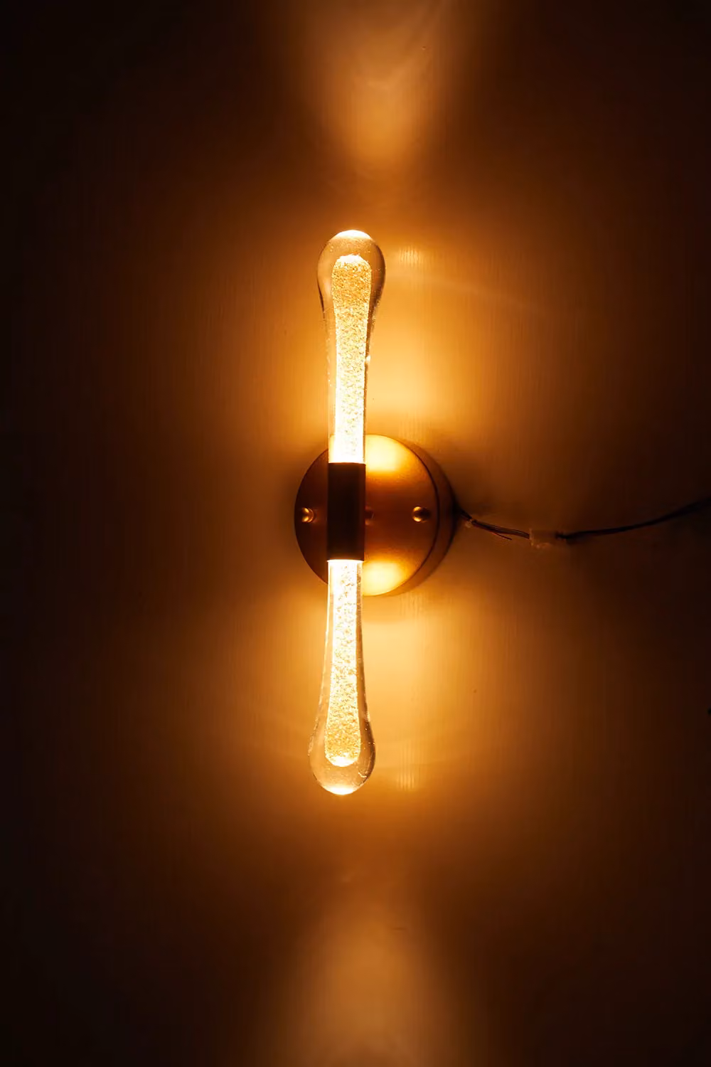 Living and Home LED Crystal Wall Sconce Light in Gold and Brass – 4