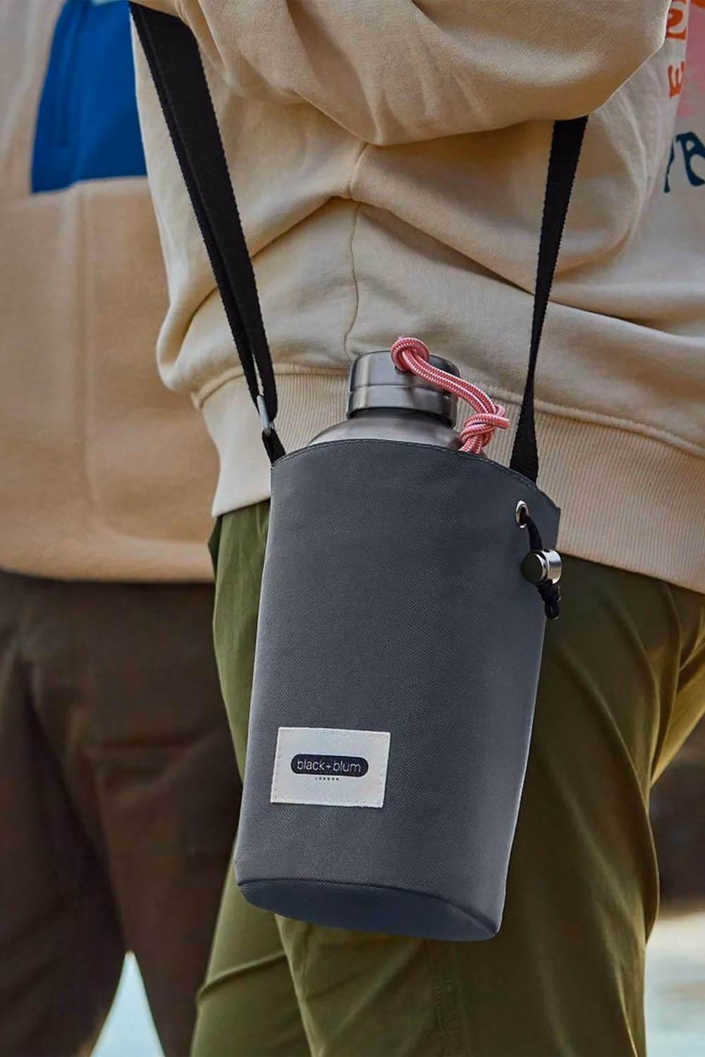 Black + Blum Insulated Polyester Bottle Bag in Grey and Black – 2