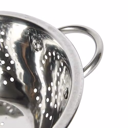 KitchenCraft Stainless Steel Colander with Feet and Handles, Silver, Diameter: 24.5 cm – 3