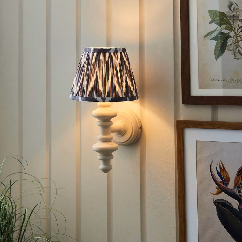 Netlighting Carnaby Almond White and Grey Wall Light with Fabric Zigzag Shade and B22 Fitting, Diameter: 20 cm – 2
