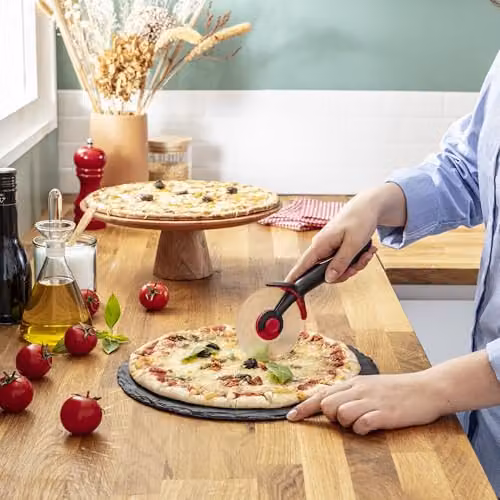 Tefal Ingenio Premium Non-Scratch Pizza Cutter in Black and Red – 3