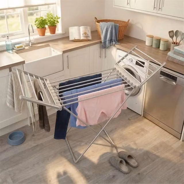 Havendro Collapsible Heated Aluminium Clothes Drying Rack in Silver, 0.6m2 – 1