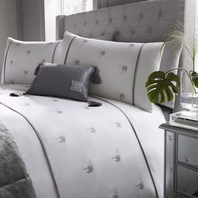 Terrys Midnight at the Oasis White Cotton and Polyester Duvet Cover Bedding Set