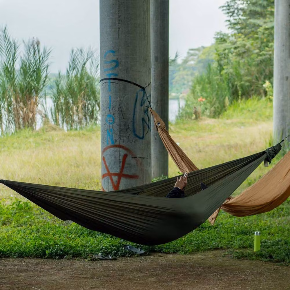 Ticket To The Moon Compact Travel Hammock in Green – 4