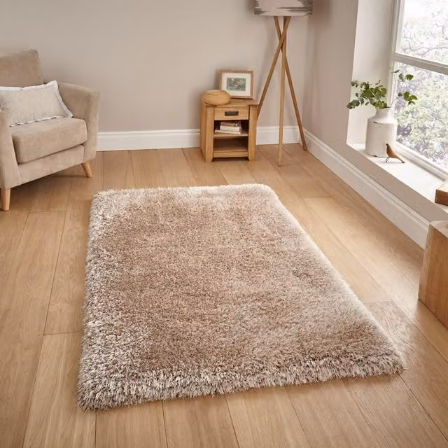 The Rug Shop UK Handmade Modern Shaggy Area Rug in Beige, W: 200 cm, D: 290 cm – 1