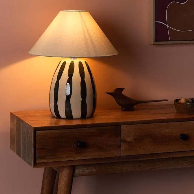 Wyld and Coco Ceramic Table Lamp in Beige and Black with White Cone Fabric Shade, Height: 41 cm – 1