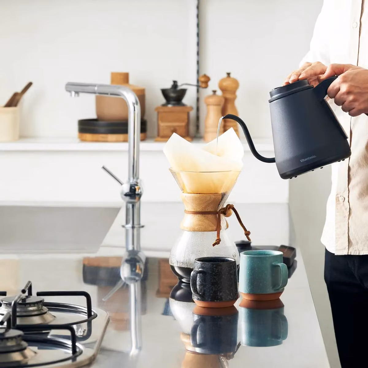 Vitantonio ACTY II Temperature Control Barista Drip Kettle in Black, 800ml – 3