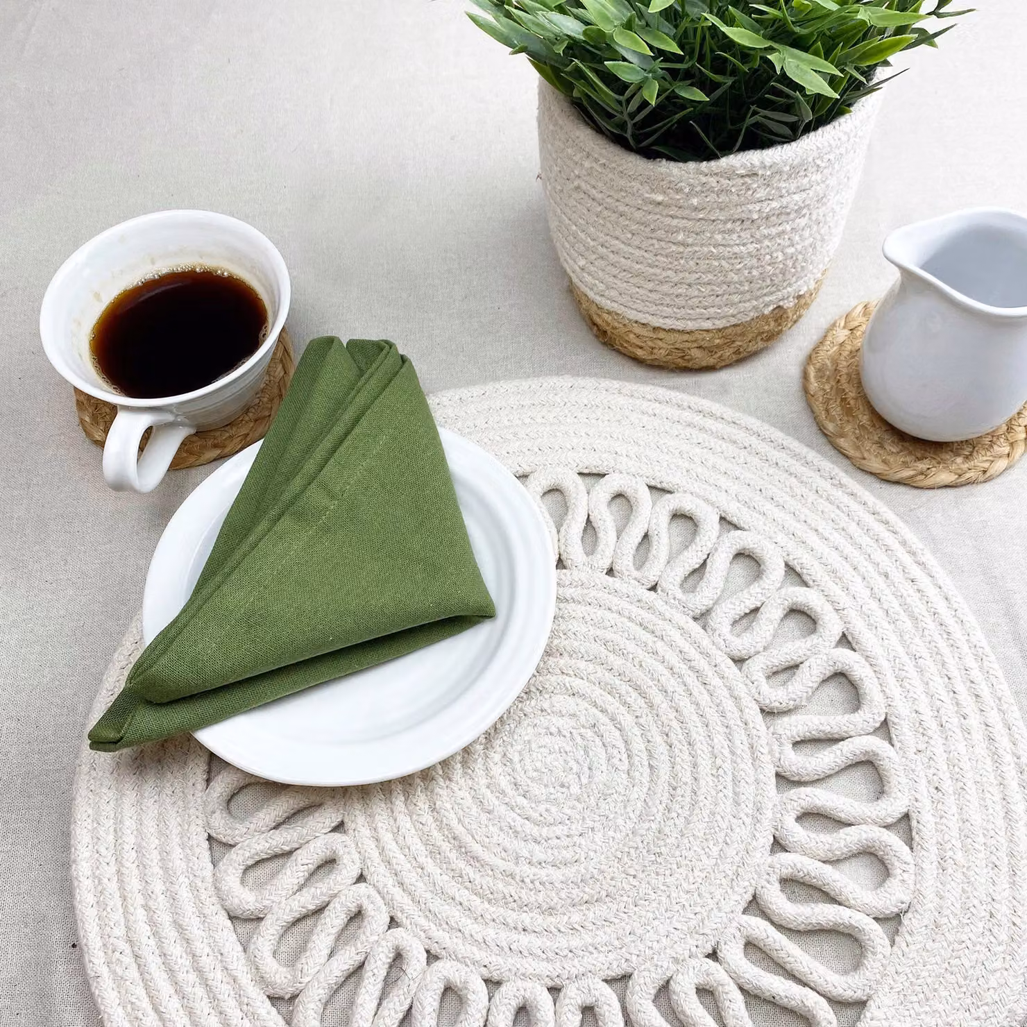 Esselle Nene Round Spiral Cotton Placemats, 2 Pack, Cream/Beige/White – 2