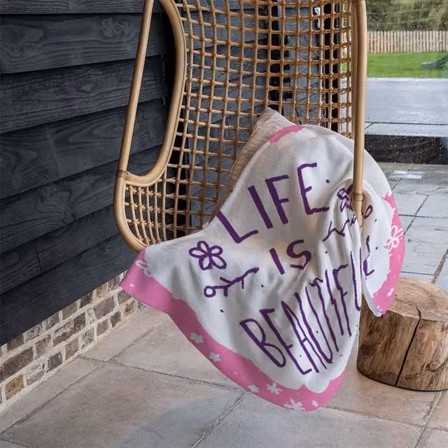 Benjamin Tate Design Life Is Beautiful Fleece Blanket in Pink and Beige, W/D/H: 120 x 150 cm