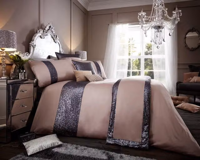 Smart Living Premium Polycotton Glamorous Dotted Duvet Cover and Pillowcases in Brown, W/D/H: 135 x 200 cm and 50 x 75 cm – 1