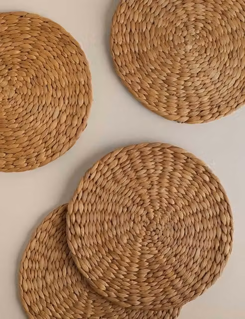 M&S Set of 4 Rustic Natural Water Hyacinth Placemats in Beige and Sand