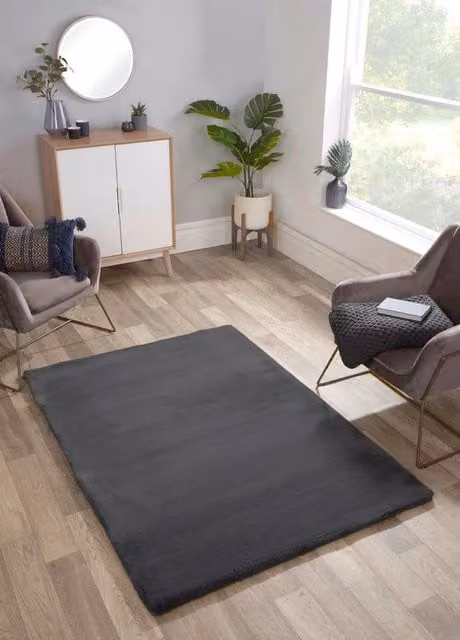 The Linen Consultancy Luxury Faux Fur Round Rug in Charcoal Grey, Diameter: 133 cm