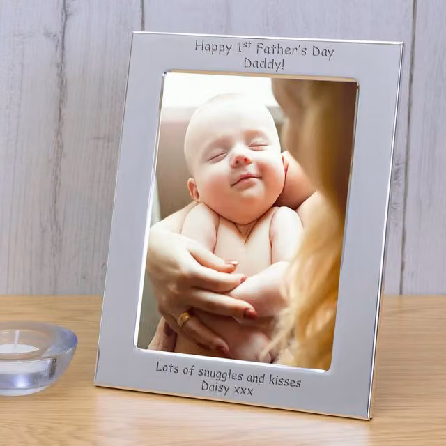 Uniqueful Personalised Happy 1st Father's Day Daddy Silver Plated Rectangular Metal Tabletop Photo Frame, W/H: 10 x 15 cm