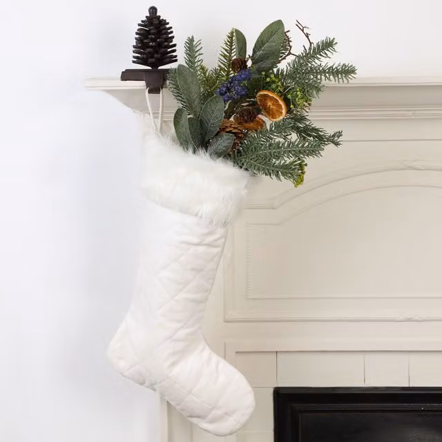 Dibor Set of 2 White Faux Fur Quilted Christmas Hanging Gift Bags – 1