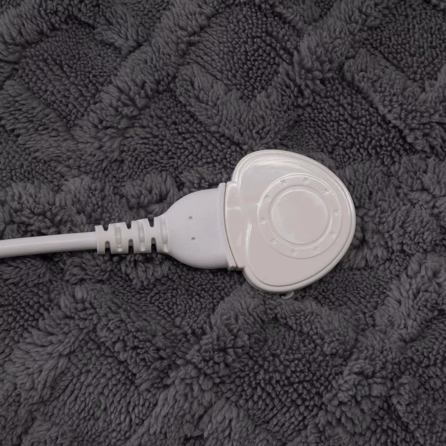 Neo Reversible Electric Heated Throw Blanket with Cable Knit Effect in Grey, W: 130 cm, D: 160 cm – 6