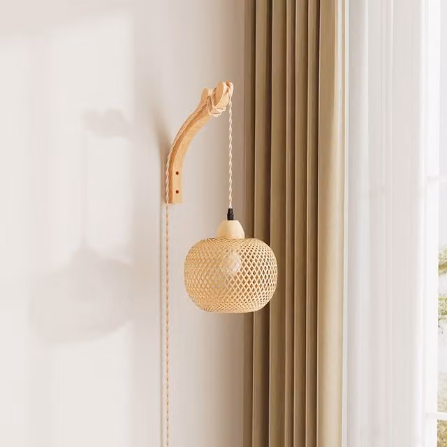 Livingandhome Bamboo Lantern Wall Light in Brown and Beige