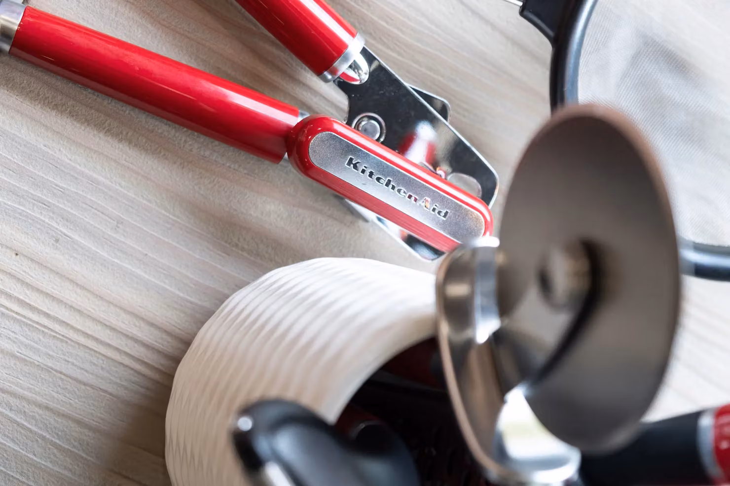 KitchenAid Stainless Steel Can Opener with Ergonomic Grip in Red – 4