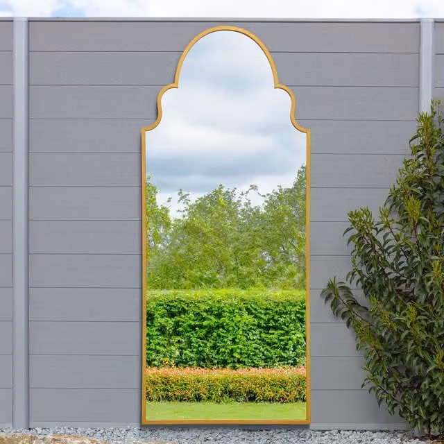 MirrorOutlet Arcus Crown Arch Leaner Outdoor Wall Garden Mirror in Gold, Height: 200 cm