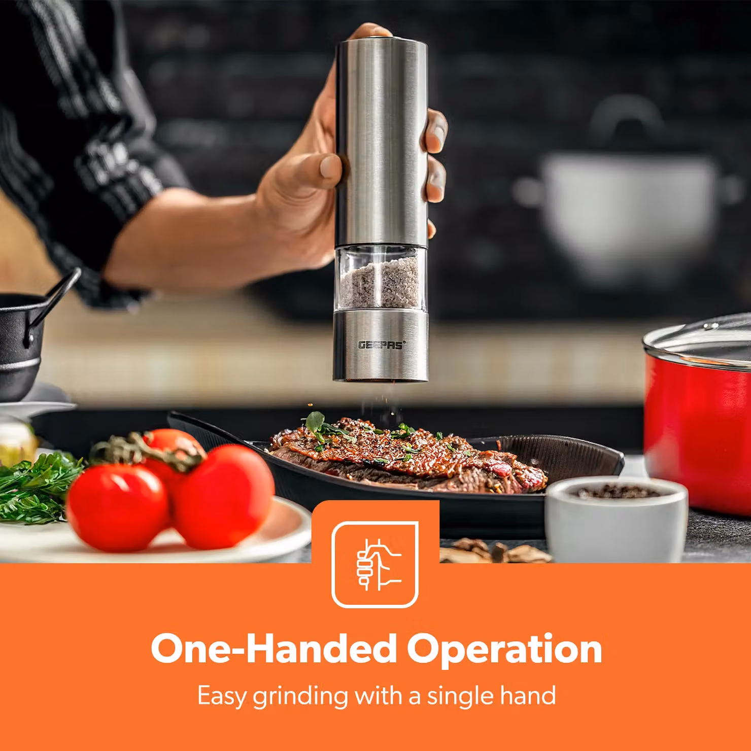 Geepas Battery Powered Stainless Steel Salt and Pepper Mill Set with Adjustable Coarseness in Silver – 2