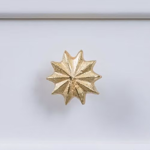 Melody Maison Matt Gold Star Shaped Metal Drawer Knob