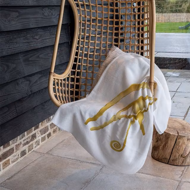 Benjamin Tate Design The Eye Of Horus Fleece Blanket in Gold and Beige, W/D/H: 120 x 150 cm