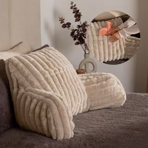 OHS Ribbed Faux Fur Cuddle Reading Pillow with Heatable Pocket in Beige, W/D/H: 65 x 40 x 40 cm – 1