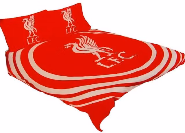 Liverpool FC Pulse Reversible Double Duvet Set in Red
