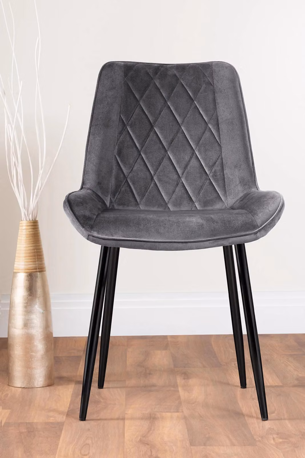 FurnitureboxUK Adley Grey Concrete Effect Round Dining Table with Shelf and 4 Black Velvet Pesaro Dining Chairs – 3