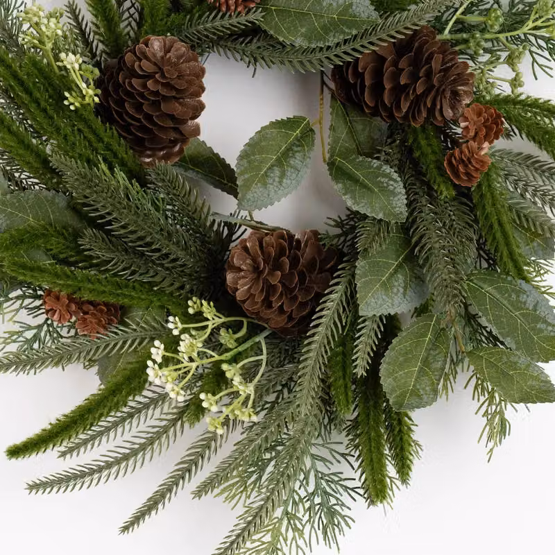 Scottish Everlastings Ltd Green Foliage Wreath with Cones, Diameter: 40 cm – 3