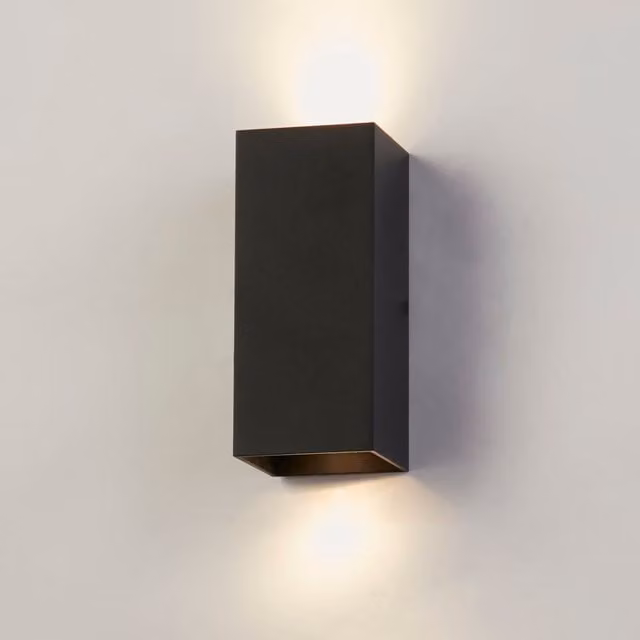 Lighting Collection London Square Up & Down LED Wall Light in Black Aluminium – 1