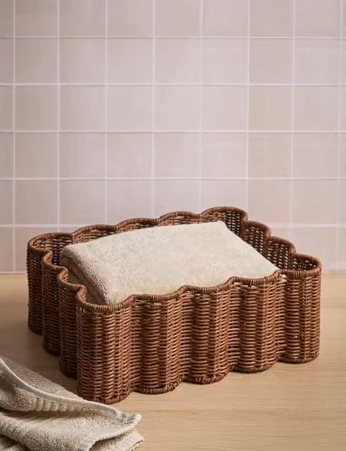 M&S Medium Open Weave Scalloped Rattan Tray in Brown