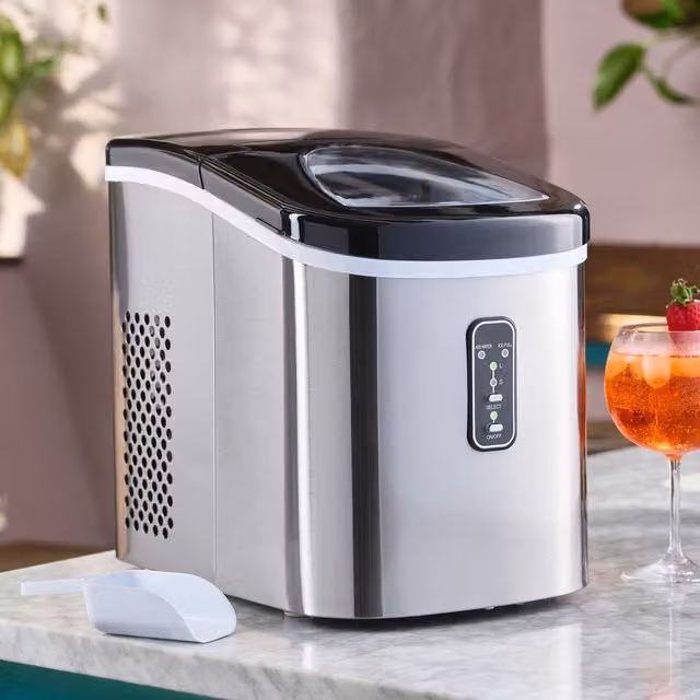Cooks Professional Ice Maker Machine with Ice Scoop and 2.2L Tank, Produces 14kg Per Day in Metallic Silver – 1