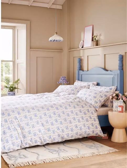 Cath Kidston Blue Floral Cotton Duvet Cover Set, W: 140 cm, L: 200 cm