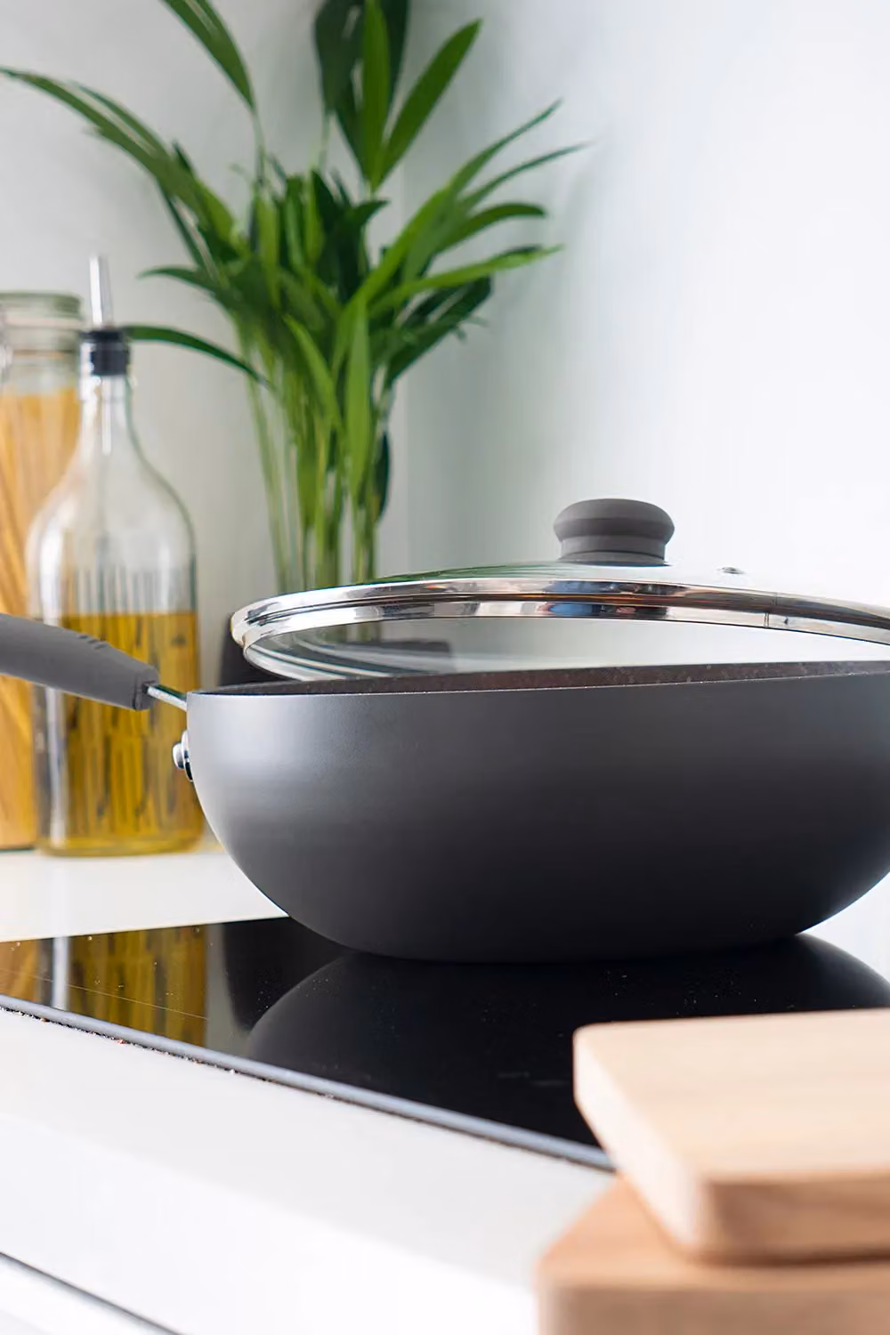 Durastone Grey Aluminium Non-Stick Ceramic Wok with Glass Lid, 28 cm – 3