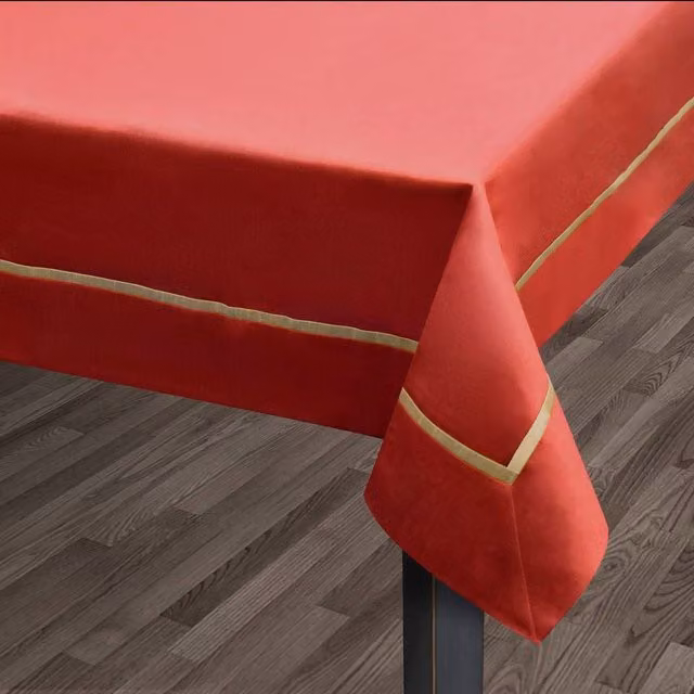 Kitchen Trends Kensington Bordered Faux Silk Tablecloth in Red, Width: 50 cm