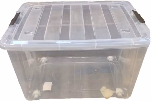 MantraRaj Plastic Storage Box with Lid and Wheels, 45L, Transparent and White, W/D/H: 37.5 x 30.0 x 37.5 cm