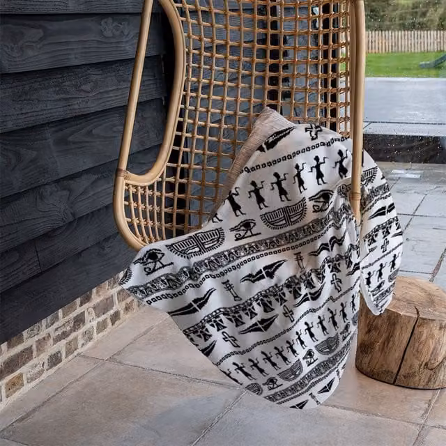 Benjamin Tate Design Ethnic Tribal Egyptian Art Fleece Blanket in Black and Beige, W/D/H: 120 x 150 cm