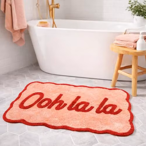 Mooky Mats Ooh La La Slogan Scallop Bath Mat in Red and Pink, W: 80 cm, D: 50 cm – 2