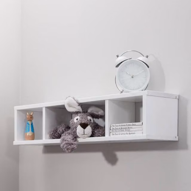 Nöa and Nani White Minimalist Wall Mounted Pine Wood Cube Shelving Unit – 1