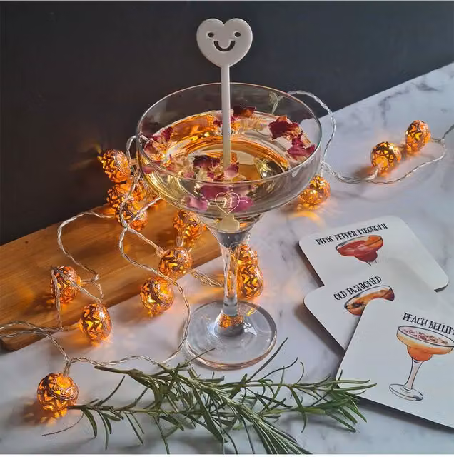 Afewhometruths Engraved 21st Birthday Cocktail Glass and Coasters Set in Clear – 1