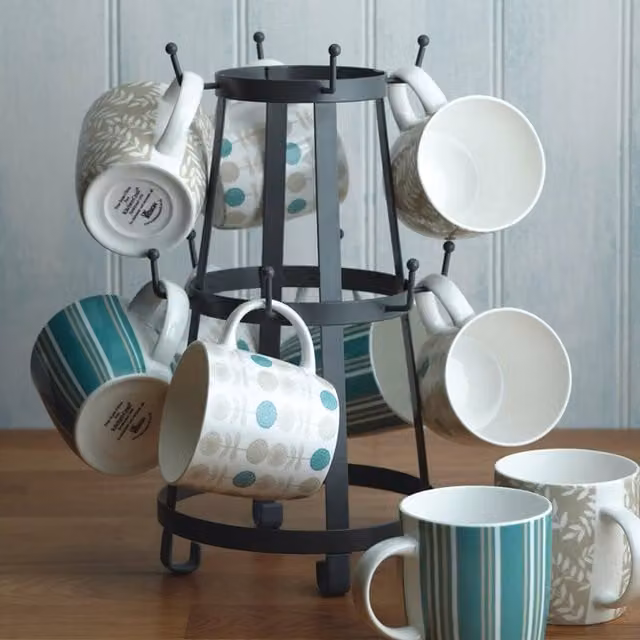 KitchenCraft Living Nostalgia Freestanding Metal Wire Mug Tree in Grey, Height: 34 cm