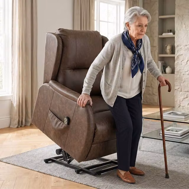 HOMCOM Dual Motor Power Lift Recliner Chair in Brown Synthetic Leather for Seniors