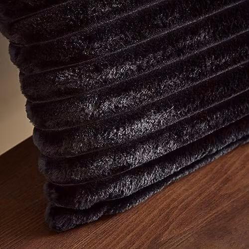 Catherine Lansfield Cosy Ribbed Faux Fur Soft Touch Square Cushion in Black, W/D/H: 45 x 45 x 45 cm – 2