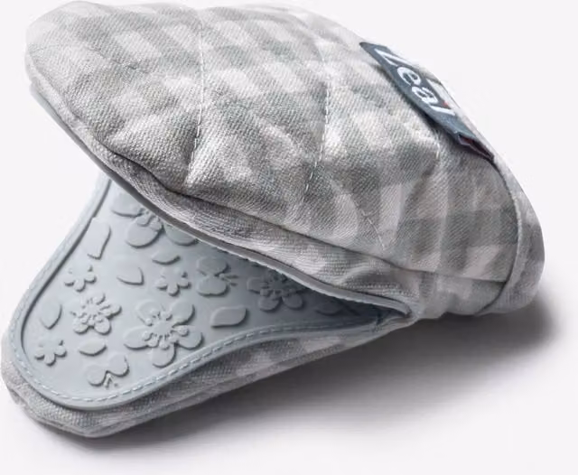 Zeal Silicone Mini Oven Mitt Pot Holder Gingham in Duck Egg Blue, W/D/H: 17.5 x 13.5 x 2.5 cm – 1