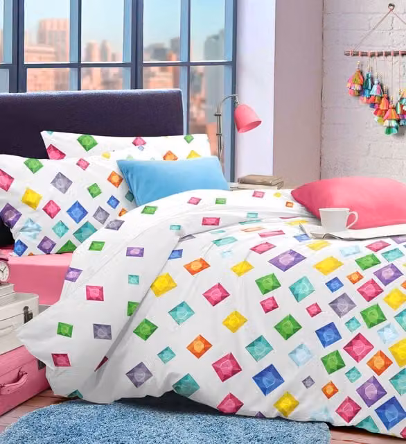Velosso Graphic Printed Cotton Rich Duvet Cover and Pillowcase Set in White and Multicolour, W/D/H: 200 x 200 cm and 50 x 75 cm