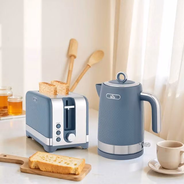 HOMCOM Toaster and Kettle Set in Blue