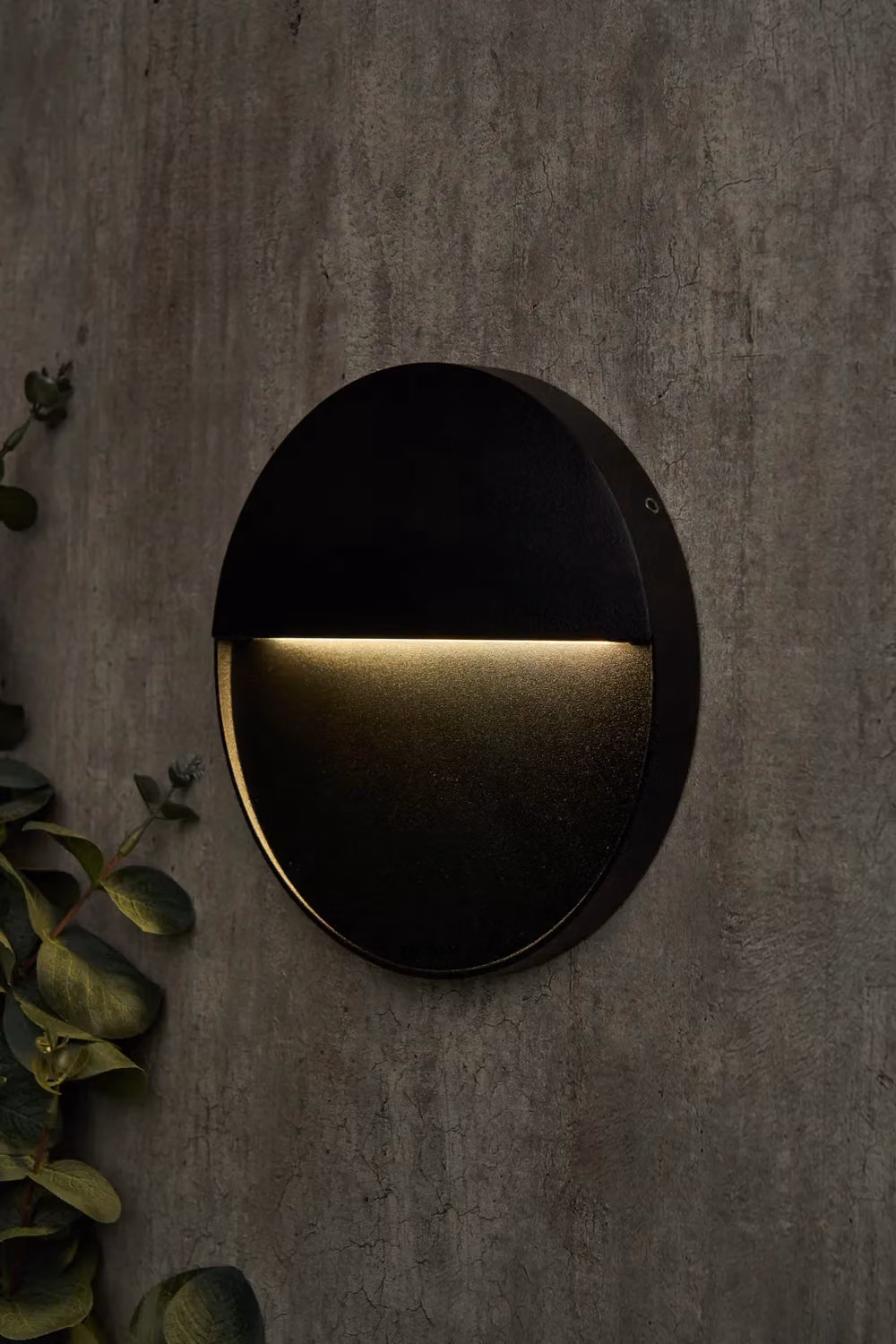 BHS Lighting Orvi Round LED Outdoor Wall Light, Black, Diameter: 16 cm – 3