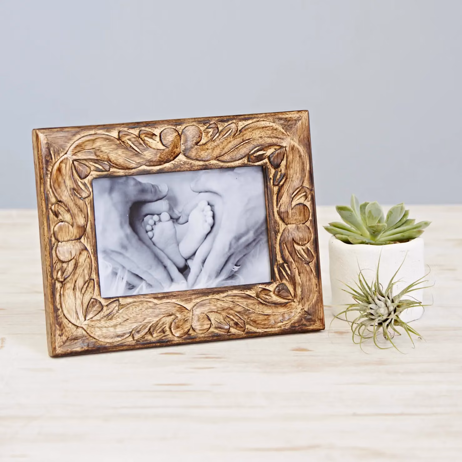 Paper High Natural Mango Wood Rectangular Photo Frame, Brown, W/D/H: 15.24 x 10.16 x 10.16 cm – 2